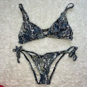 Shade and shore blue snakeskin triangle bikini tie bottom set